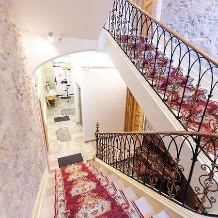 Gæstehus Imperiale Eglise Du Couvent 4*